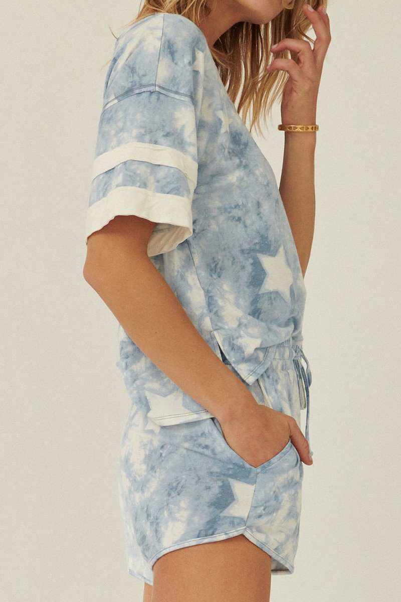 Star-pattern Tie-dye Knit Top-Blue